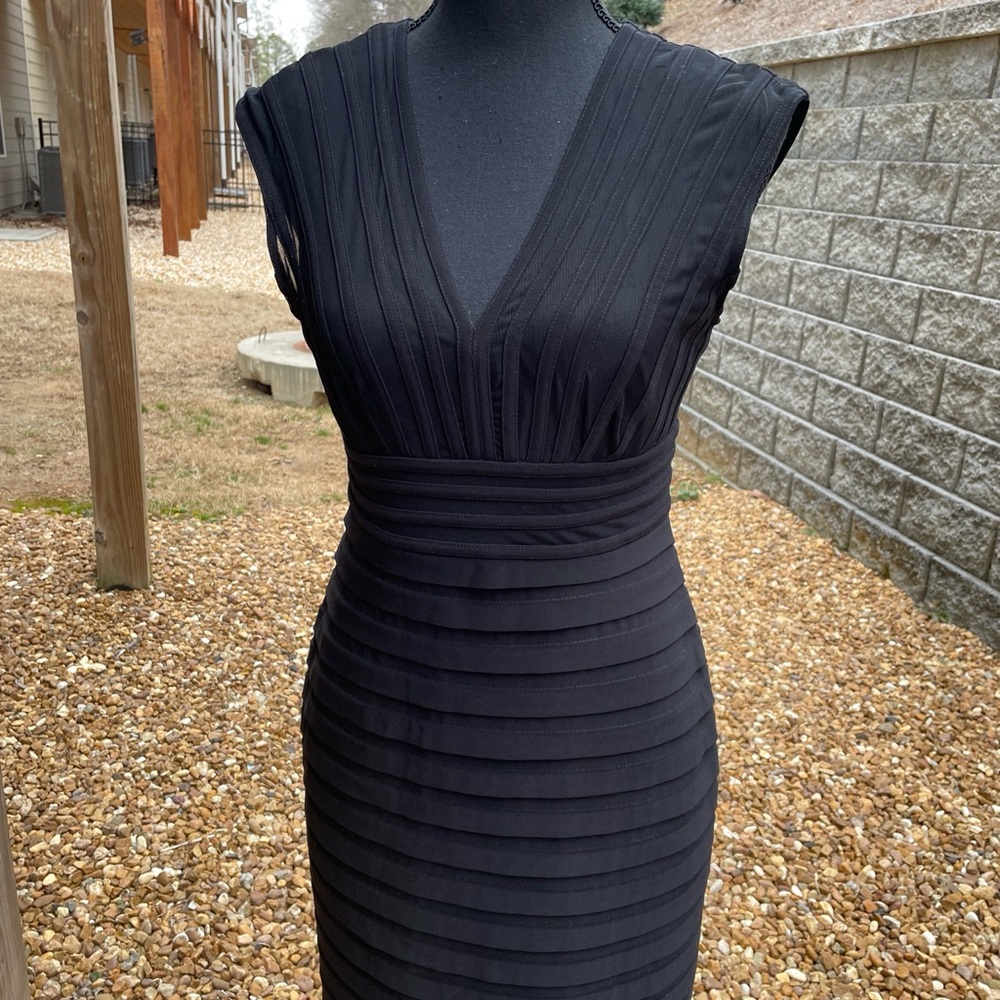 Adrianna Papell Black Tie Dress Size 4 Glamour BodyCon Wedding Guest Occasion
